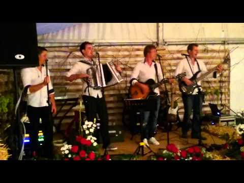 Ansambel Veseli Dolenjci