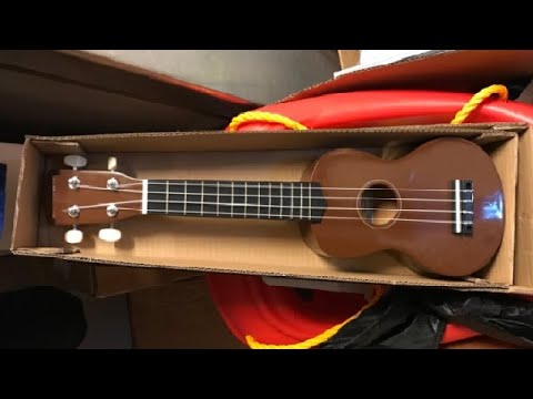 Yamaha GL1 Guitalele Review, Well made, good sound, good fun.