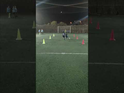 U10 Duel 1v1 reaction speed speed and finish vitesse de réaction et finish