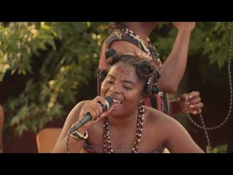 A écouter en préparant Rougail tomate de Madagascar