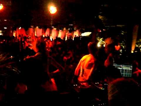 Dani Vescovi (Juice) plays Moro - YND at SETAI (ex FLUID - BG) 28.08.2010