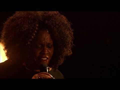 Dianne Reeves | April 21, 2022 at the Merriam Theater