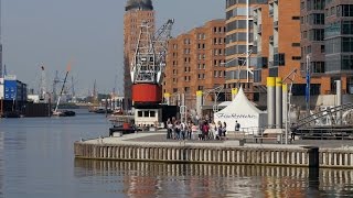 preview picture of video 'Hamburg, Germany: HafenCity (Harbor City), Sandtorhafen, Ponton (Floating Pier) - 4K Video Photo'