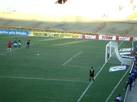 ZOIO filma gol de Valter