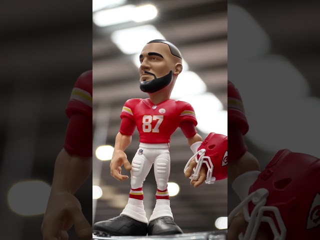 Vídeo relacionado con Funko Pop! NFL: Chiefs - Travis Kelce - (Road) - Figura de Vinilo Coleccionable - Idea de Regalo - Mercancia Oficial - Juguetes para Niños y Adultos - Sports Fans - Muñeco para Coleccionistas