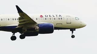 Download lagu Delta Air Lines Flight 716 Airbus A220-100 N133DU Landing at DFW Airport From Salt Lake City mp3