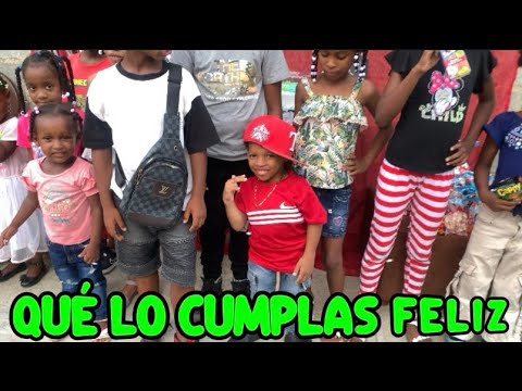 El que  no baila, no come bizcocho Goldi (video oficial)