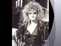 BONNIE TYLER --- LOVERS AGAIN (LIVE)