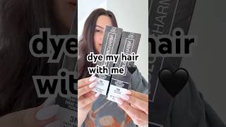 it’s time for a hair refresh 💇🏻‍♀️🖤✨ here’s how i do my own color at home!! #diyhair