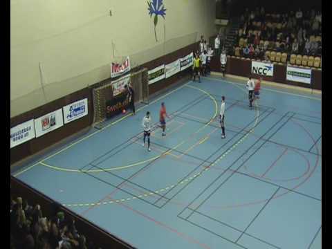 ÖIFC 2010 Borens IK Carl Schnells mål mot MAIF.wmv