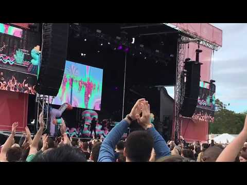 Tegan and Sara -  Closer (Boston Calling 2017)