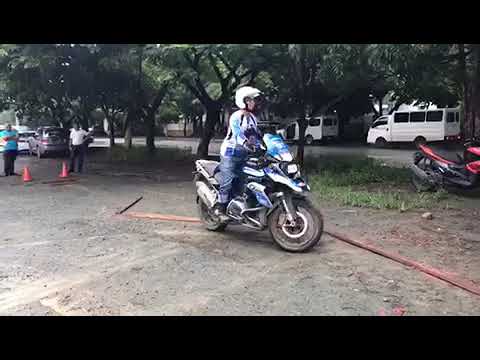 GS Trophy Exercise slow riding 30 sec
