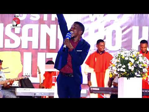 Jastin Asifiwe - Worship session kwenye Ibada ya kusanyiko la Utakaso RGCM 
