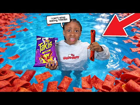 GIRL SECRETLY ADDICTED TO TAKIS 😱 😱