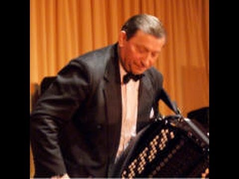Russian Accordionist - Oleg Sharov - Falling Leaves
