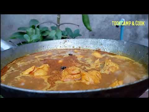 Enjoying Chicken Curry With Roti & tomato slice...