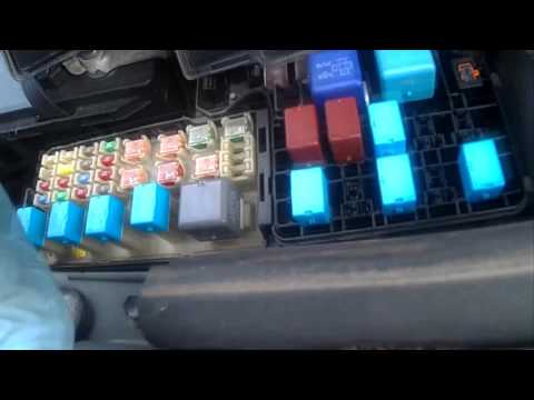 YouTube video about: Why is my ac light blinking in my lexus?