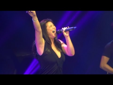 REGINE VELASQUEZ & GLOC 9 - Takipsilim (Live @ Music Museum!)
