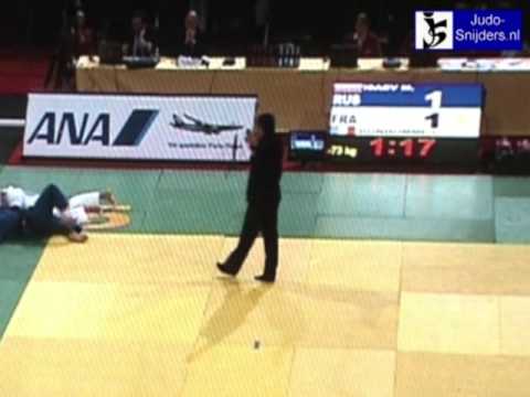 Judo 2009 Paris: Isaev (RUS) - Bonhomme (FRA) [-73kg].