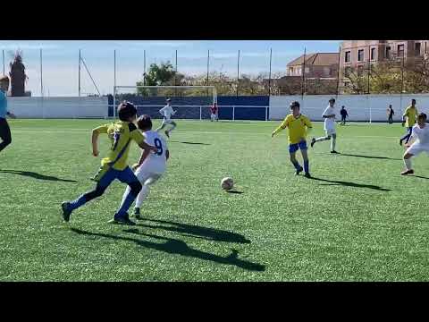 Domingo 3 de Abril.  Fútbol   ALEVÍN A  -  CF-  CRACKS.