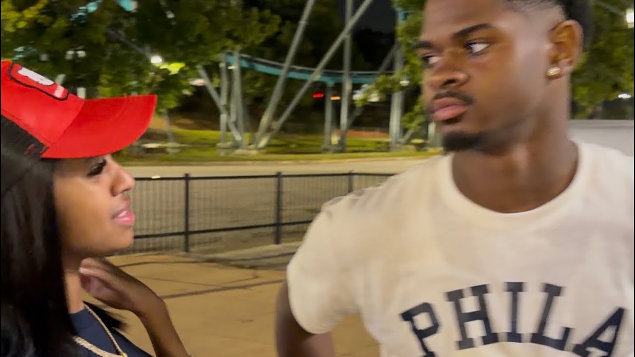 Isaiah tries to check Mariah and she reminds him they aren’t together 