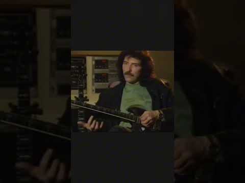 Tony Iommi - Vibrato Chords
