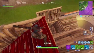 フォートナイトやる