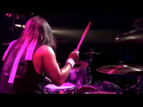 Videoclip de Love Ain't No Stranger (Live) — Whitesnake