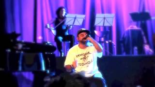 NACH/ME LLAMAN (concierto)