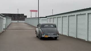 1952 Rolls Royce Silver Wraith Driving