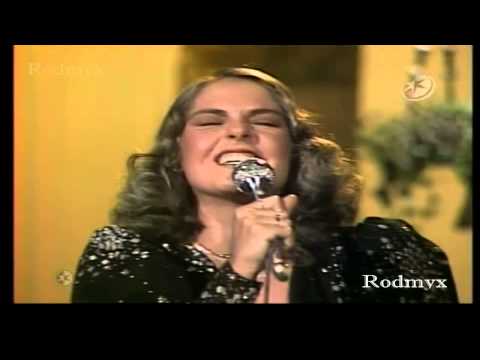 Lupita D'alessio   ya no regreso contigo  en vivo