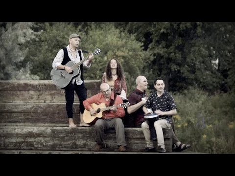 Kol Ha Olam Kulo (Gesher Tsar Meod)