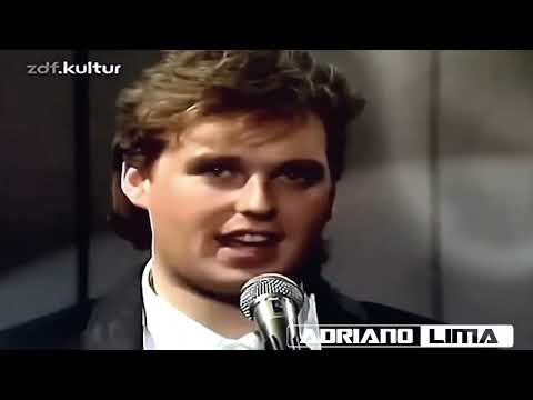 VIDEO MIX NEW WAVE & SYNTH POP - DOMINO DANCING ((ADRIANO LIMA IN LIVE))