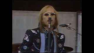 Tom Petty and the Heartbreakers - The Waiting - Live Aid (1985)
