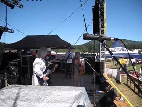 Unlucky - Pauline Kyllonen and Band at Sunfest 2012