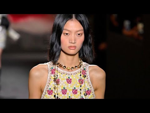 Chinese Model YiLan Hua Spring Summer 2024 Runway Collection