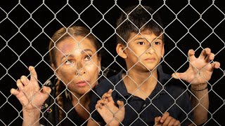 “El Niño En La Frontera&quot; - Cecilia Noël (Official Music Video)