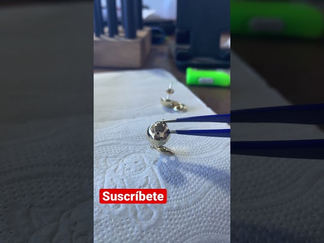 Vídeo relacionado con Pokemon Fashion Jewelry - Juego de 6 pares de aretes de metal esmaltado, sin piedras preciosas, Metal, Sin piedra preciosa