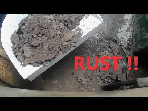 #30 Engine Bay Cleanup  on our Narrowboat - Round 1