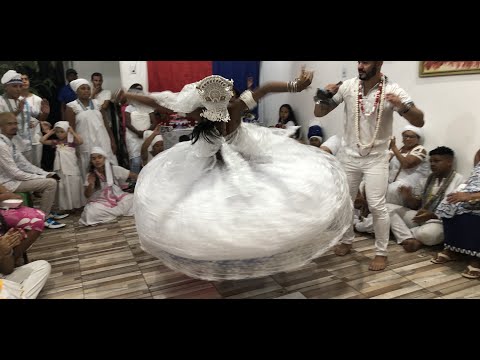 Candomblé - Oyá vai à Batalha numa Yawô de 15 anos!!- Alapa ty Ogum e entrega de Cargo a Enzo Ty Esù