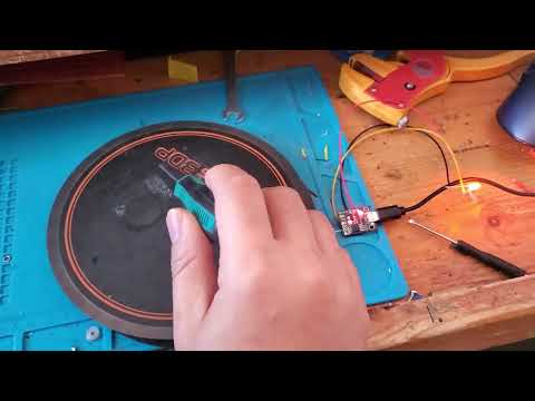 piezo + ATtiny 85 test.