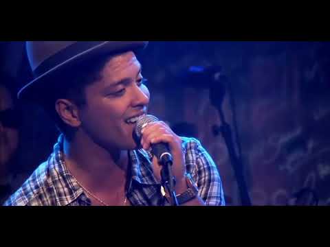 Coldplay ft Bruno Mars - Just The Sky Full Of Stars (Official Mashup Video)