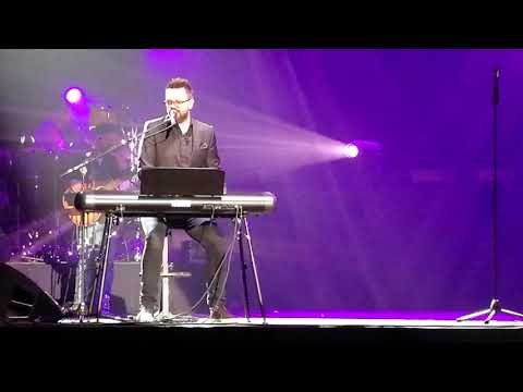 Petar Grašo - Idi + Sad te se samo rijetko sjetim - Sava Centar Beograd 30.03.2018