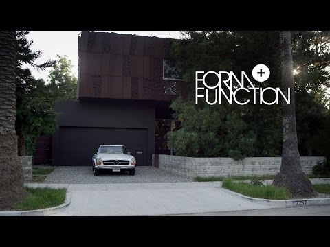 The Mercedes-Benz 280 SL ‘Pagoda’ Shaped by Function and Form