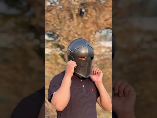 Vídeo relacionado con Medieval Replicas Medival Barbuta Casco Caballeros Templarios Crusader Armour Casco (Acero)