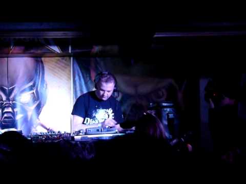 19.02.10 - DJ GROM @ rave "TECHNOPOLIS" at "Placebo", Vladivostok (part 2)