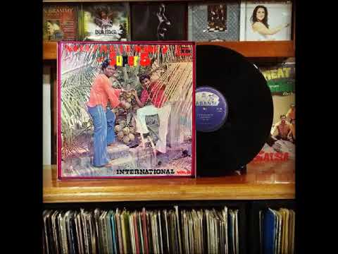 EL BRAZO DERECHO - Africano