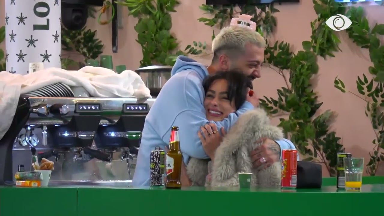 “Ajo është sjellje fallco”/ Gjesti bisedon me Eglin për zgjimin nga gjumi