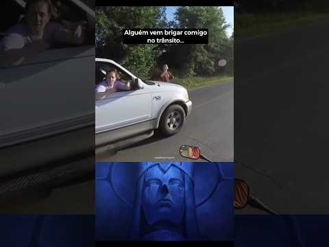 BRIGA NO TRÂNSITO COM A NAMORADA! 🤦‍♂️ #transito #moto #motovlog #casal #shorts