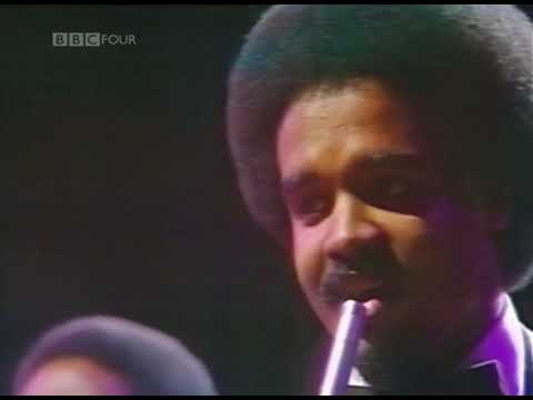 Stylistics - 7000 Dollars & You [totp 31st March 1977]